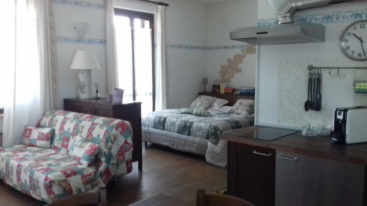 Agriturismo Cascina Knec Alloggio per agriturismo Feisoglio